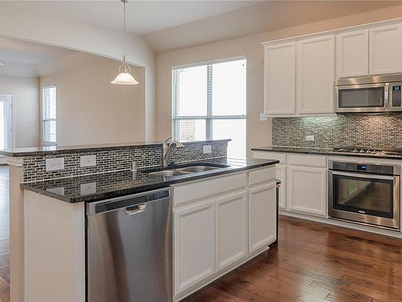 5th image of 1801 Lisburn Dr