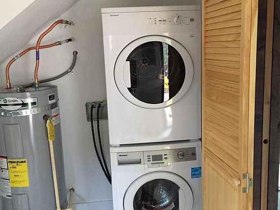 New W/D with closet space