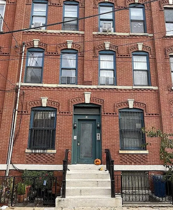 50 Bright St #1A