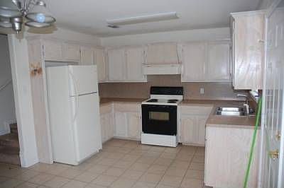 2nd image of 1022 E 10th St