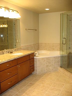 4th image of 88 S 900 E Suite 110