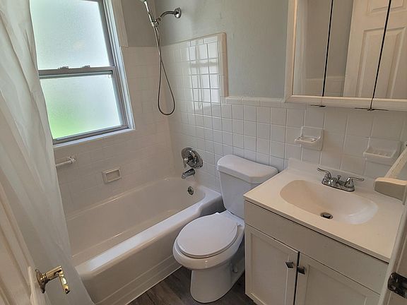 4th image of 1260 Stmark Ln