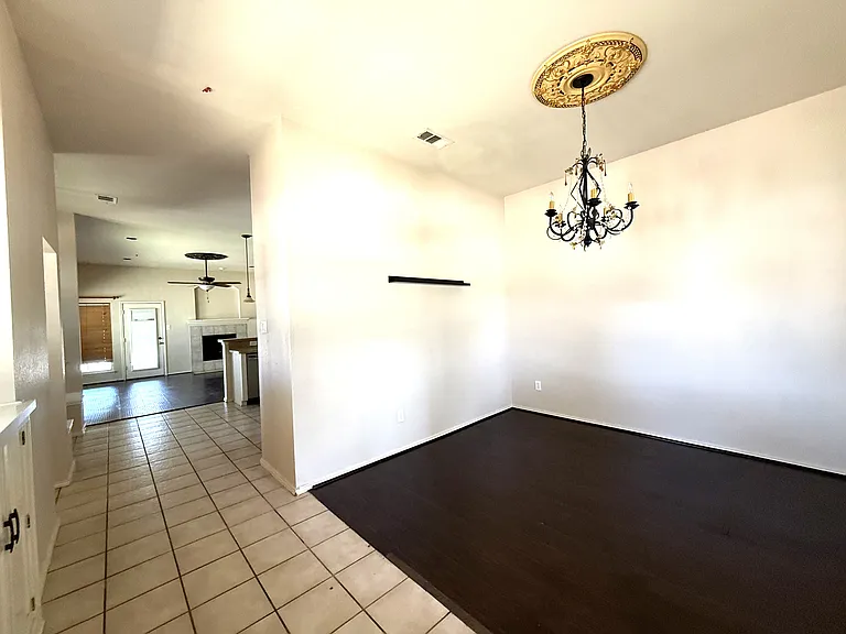 2406 Hillside Dr — Photo 2