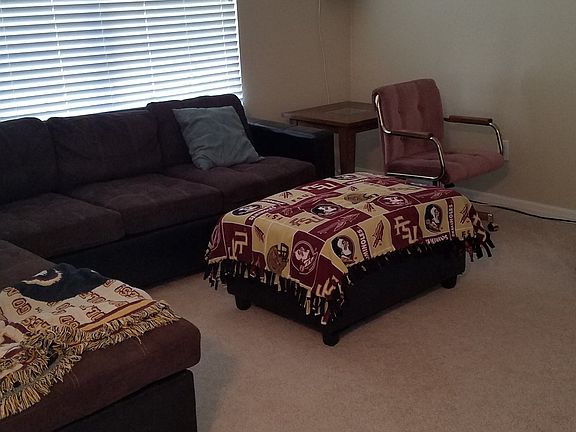 5th image of 4945 Oakway Dr