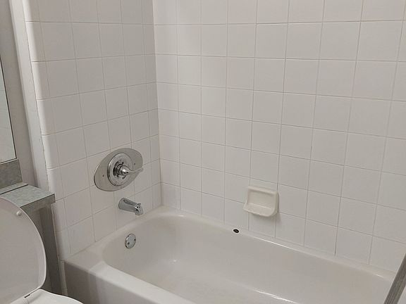 5th image of 280 NW 50th Blvd