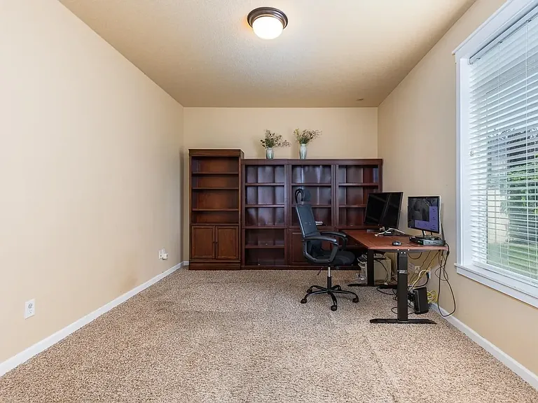 1653 Brantingham Rd — Photo 15