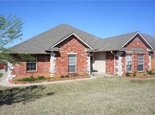 11361 Village Ave, Midwest City, OK 73130