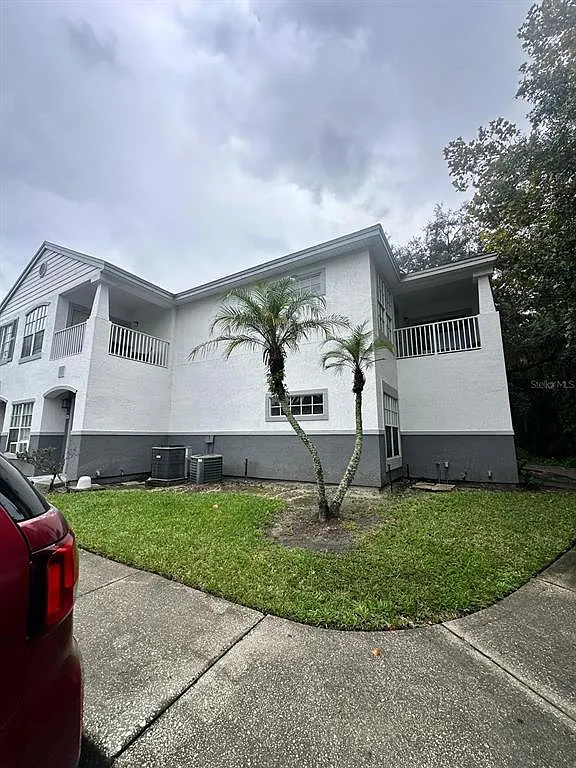 3 bed, 2.0 bath, 1199 sqft, $1,800 — Photo 2