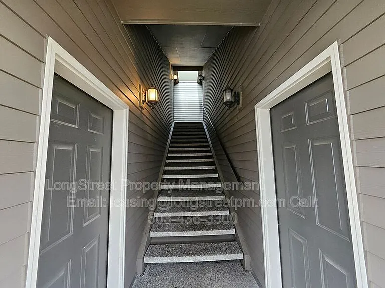 10225 SE Bristol Ln — Photo 21
