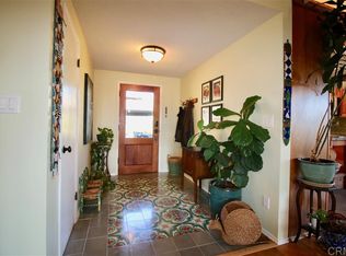 10711 Prince Ln, La Mesa, CA 91941