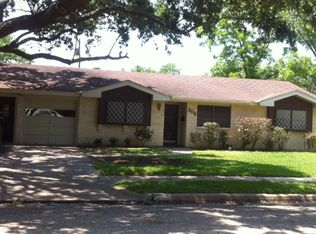 206 Avalon Dr, Victoria, TX 77901