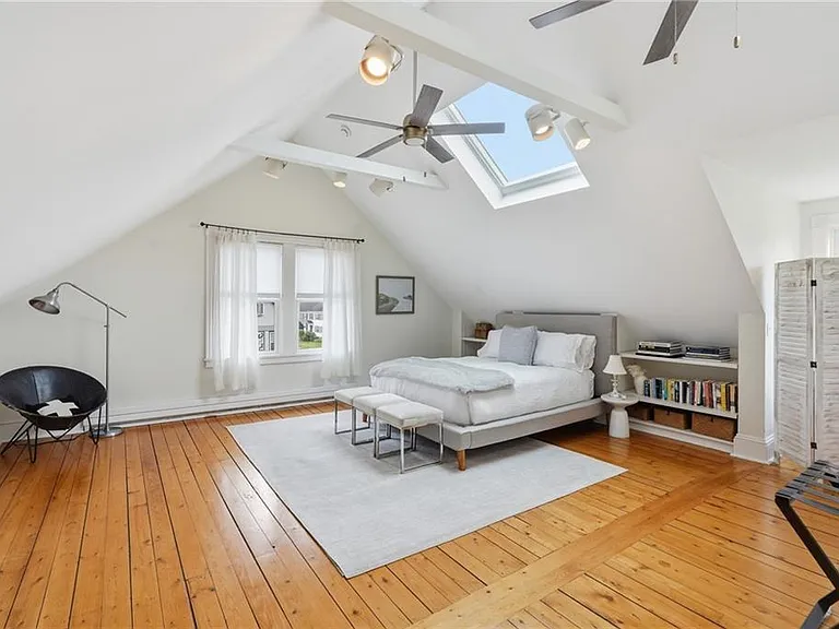 52 Berkeley Ave — Photo 35