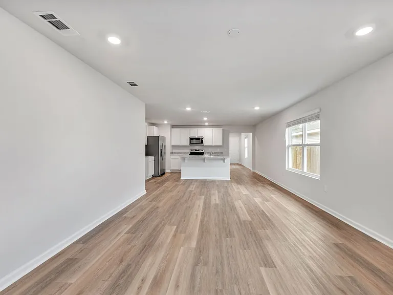 5466 Peach Dr — Photo 14