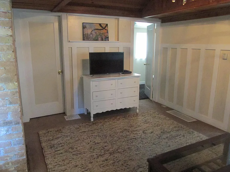 917 E Forest View Ave — Photo 9