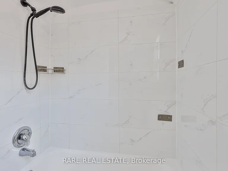 2367 1/2 Queen St E #B — Photo 20