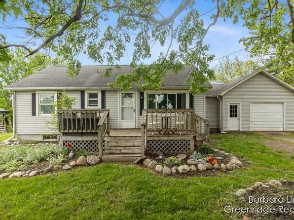 3650 Jordan Lake St, Lake Odessa, MI 48849