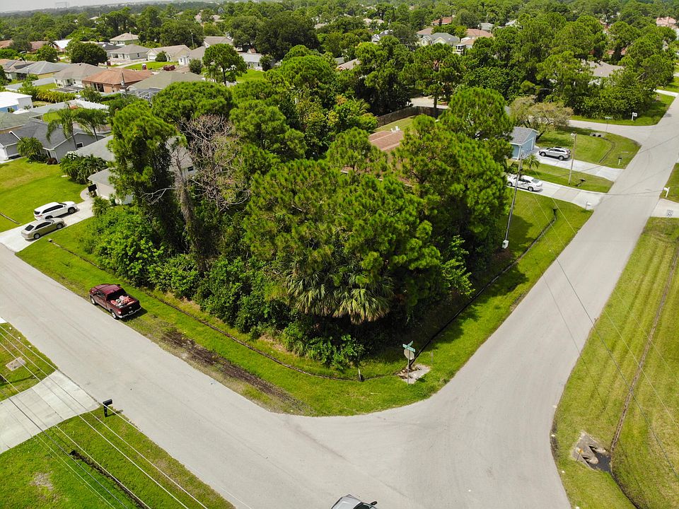 1st image of 1425 SW Bargello Avenue