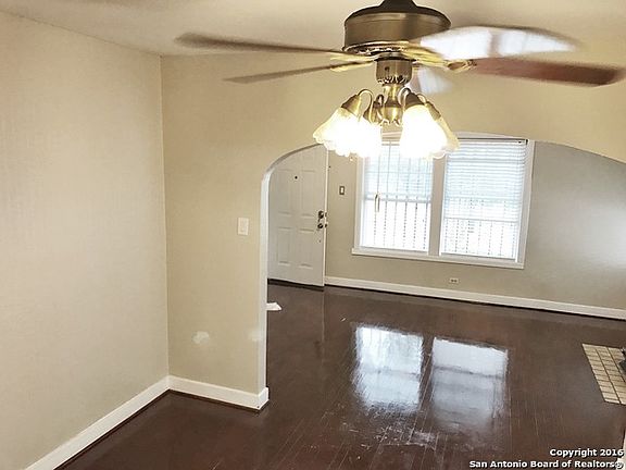 5th image of 255 Cunningham Ave