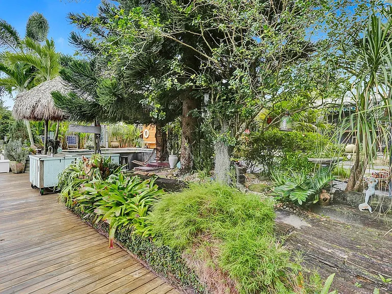 1613 SW 5th Ct — Photo 23