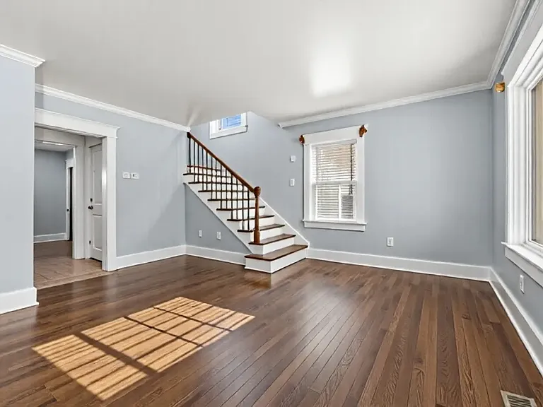 1402 W Market St #1402 — Photo 8