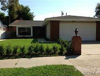 1st image of 10440 Moorpark St