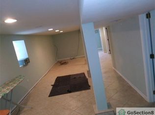 8517 S Manistee Ave, Chicago, IL 60617