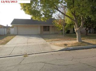 1696 N Acacia Ave, Rialto, CA 92376