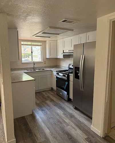 730 E Elm Ave #A Photo 1