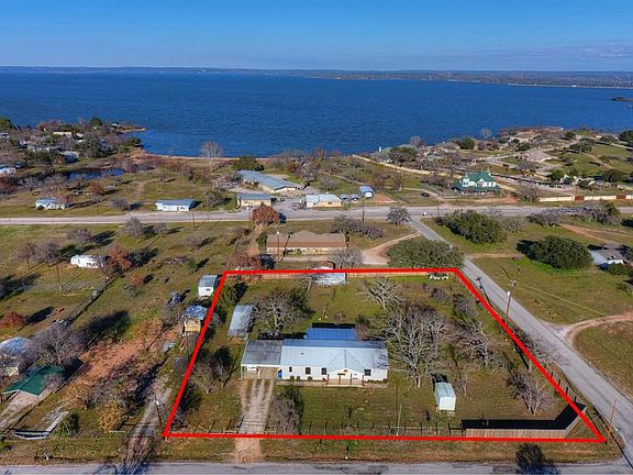 3rd image of 410 Roselea Dr