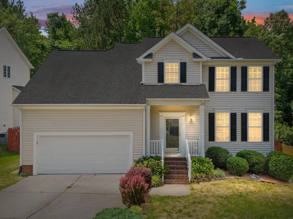 105 New Parkside Dr, Chapel Hill, NC 27516