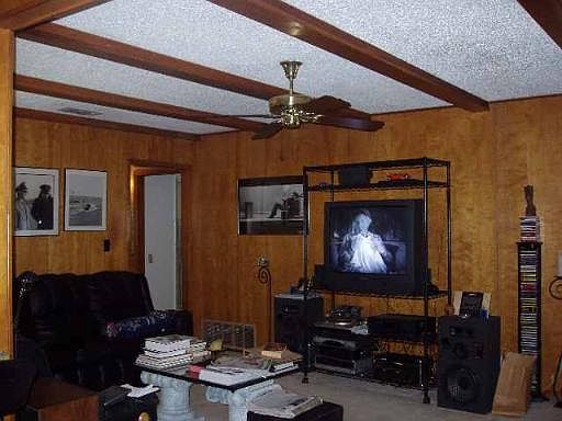 4th image of 3646 MAPLETON DR