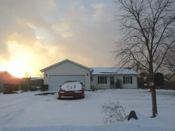 920 N Mabel Ct, Braidwood, IL 60408