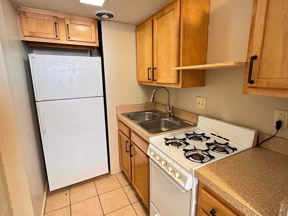 1st image of 1425 G St #K