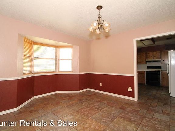 4th image of 1810 Virginia Ave