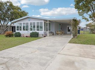 1430 Mohawk Cir, Tavares, FL 32778