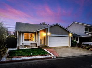 813 Sparrow Ct, Healdsburg, CA 95448