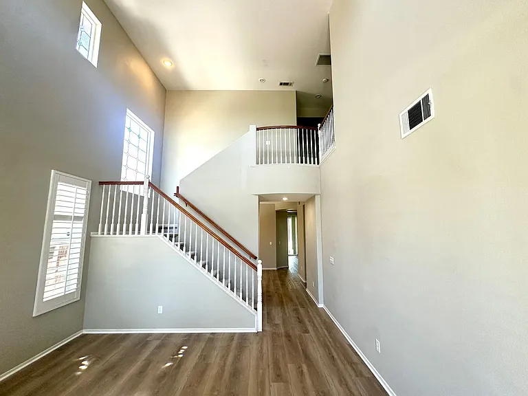 36026 Kiel Ct — Photo 4