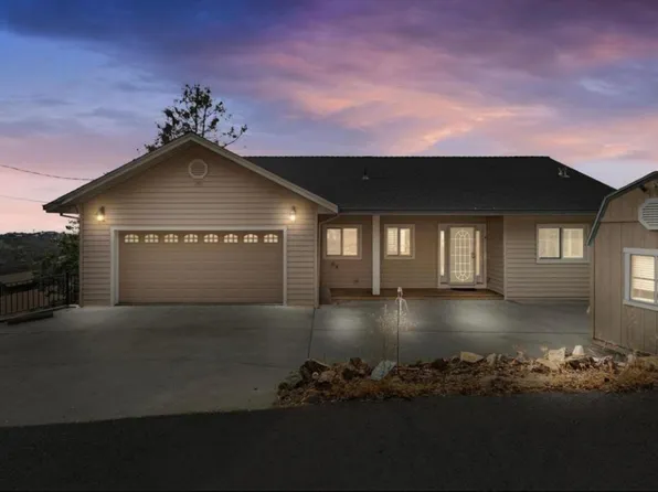 21200 Oman Dr, Soulsbyville, CA 95372