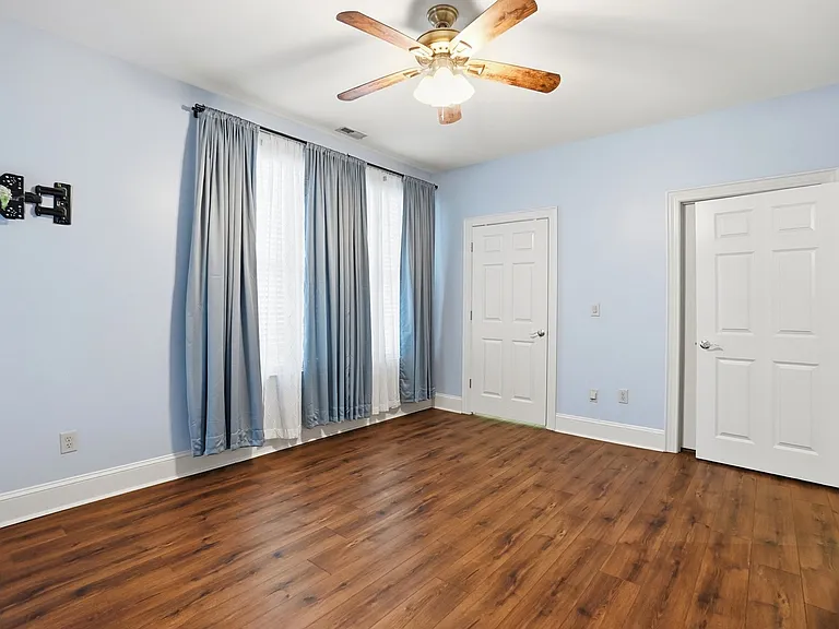 1117 Park West Dr — Photo 24