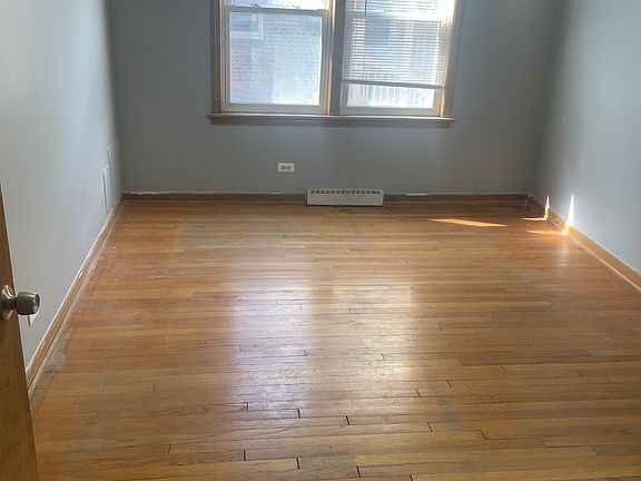 4th image of 6540 N Francisco Ave APT 2S