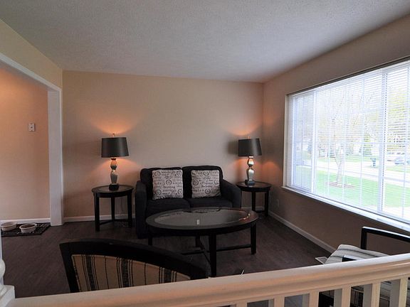 2nd image of 13254 Pineoak Dr