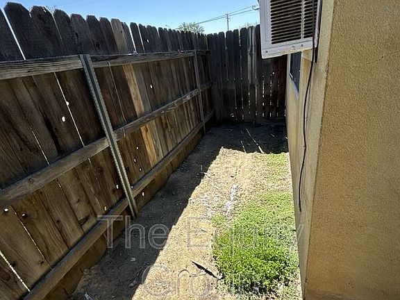 5th image of 1226 S Santa Fe Ave #B