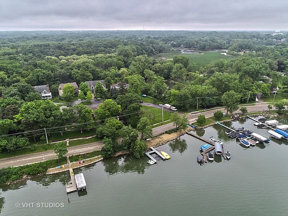 3rd image of 408 Lois Ln