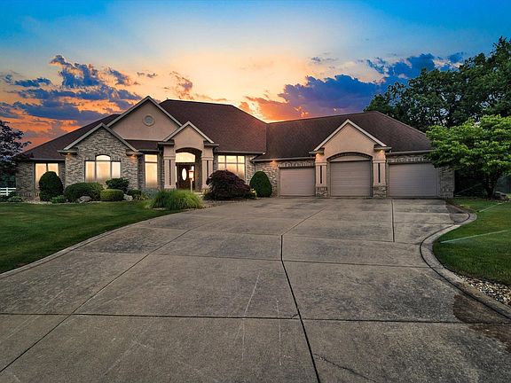 2nd image of 28476 Twain Dr