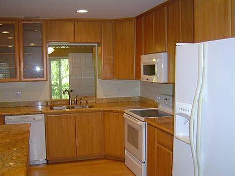 4th image of 4936 Royal Palm Dr