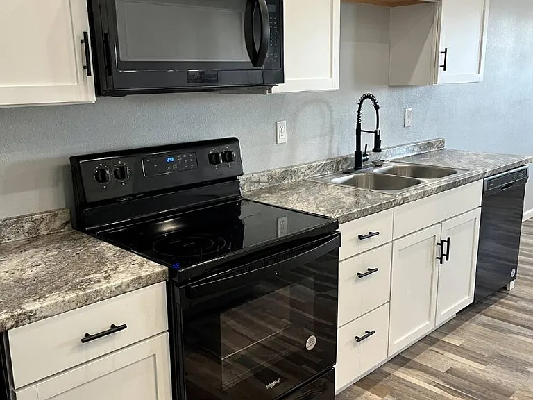 1625 County Rd #B — Photo 6