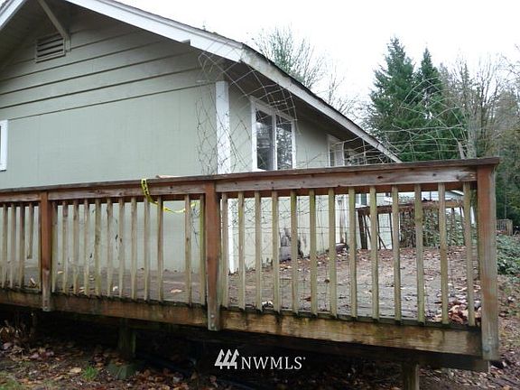 2nd image of 125 Moore Avenue