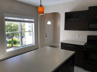 28 Munjoy St, Portland, ME 04101