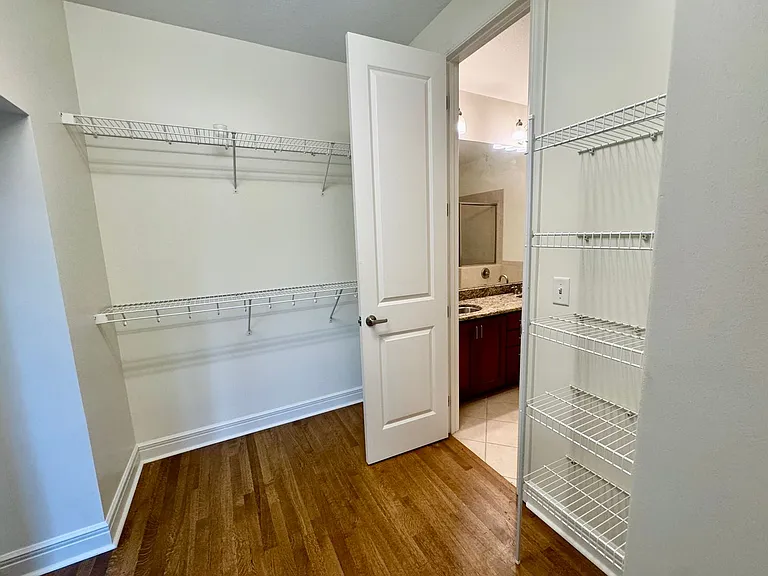 1101 Walnut St #501 — Photo 13