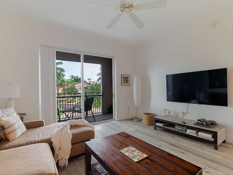 11790 Saint Andrews Pl #304 — Photo 8
